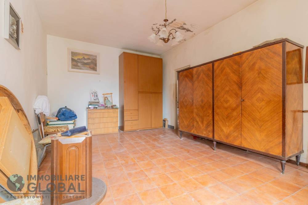 casa indipendente in vendita a Reggio nell'Emilia in zona Città Storica