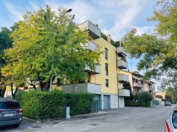 appartamento in vendita a Reggio nell'Emilia in zona Coviolo