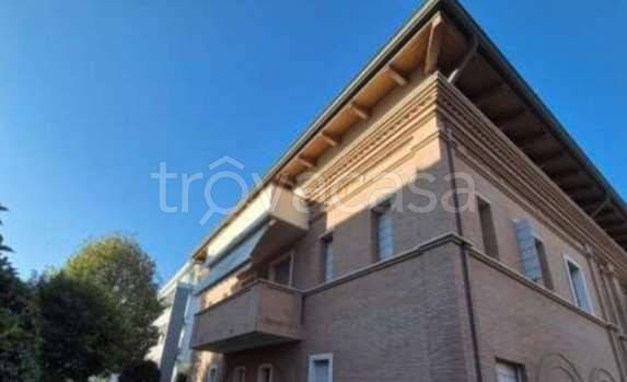 appartamento in vendita a Reggio nell'Emilia in zona Tribunale
