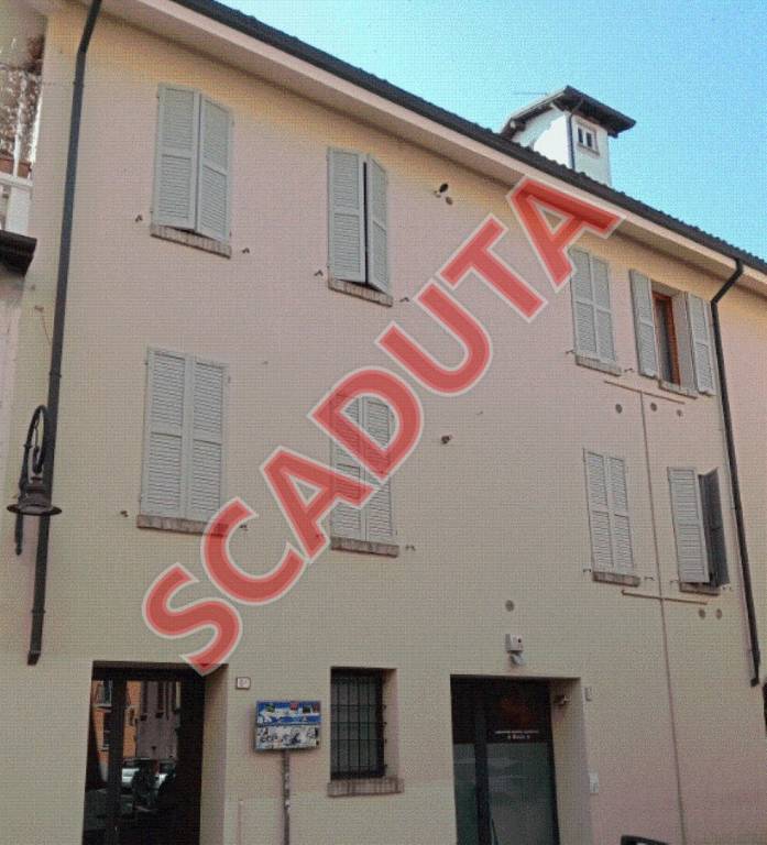 appartamento in vendita a Reggio nell'Emilia in zona Città Storica
