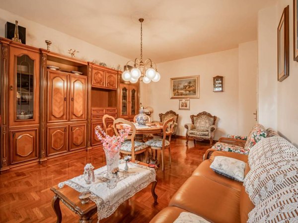 appartamento in vendita a Reggio nell'Emilia in zona Città Storica