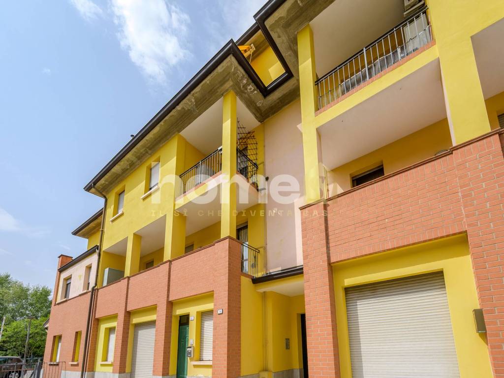 appartamento in vendita a Reggio nell'Emilia in zona Città Storica