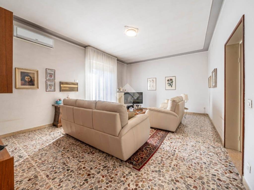 appartamento in vendita a Reggio nell'Emilia in zona Regina Pacis