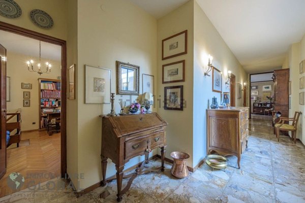 appartamento in vendita a Reggio nell'Emilia in zona Città Storica