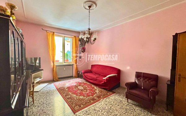 appartamento in vendita a Reggio nell'Emilia in zona Città Storica