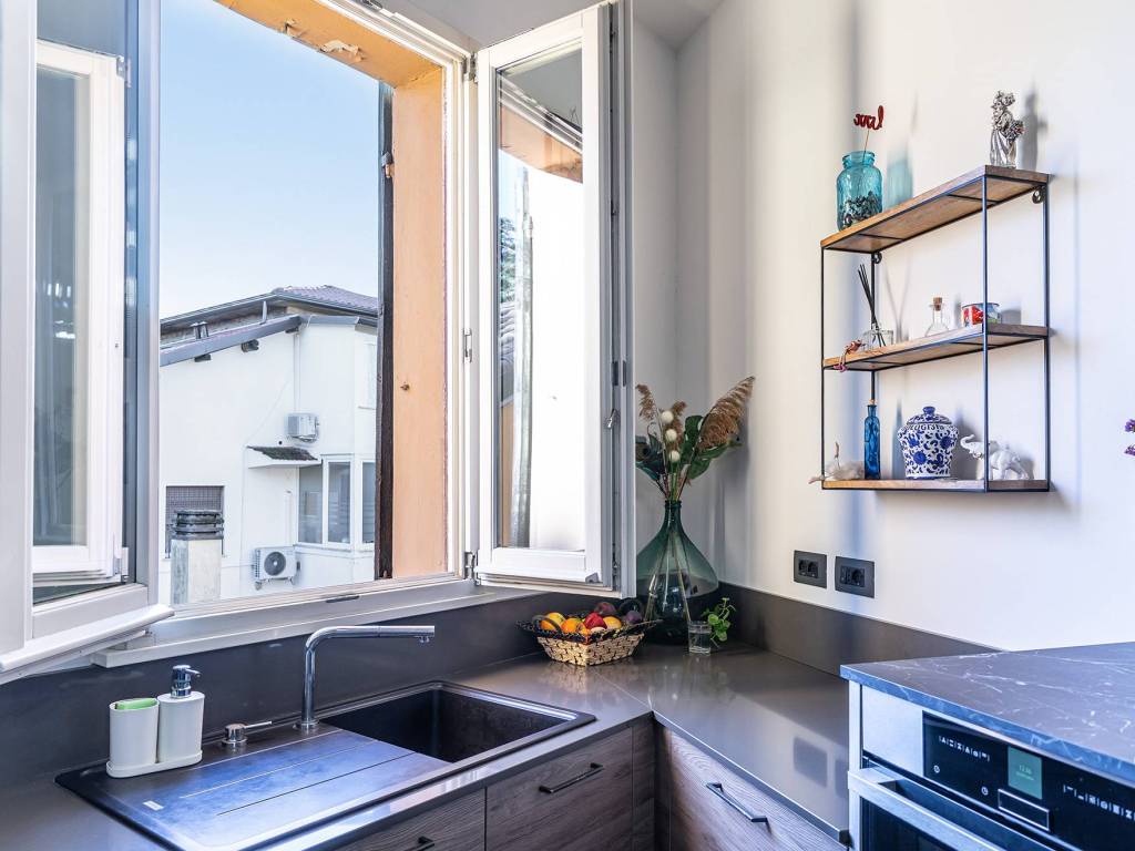 appartamento in vendita a Reggio nell'Emilia in zona Città Storica