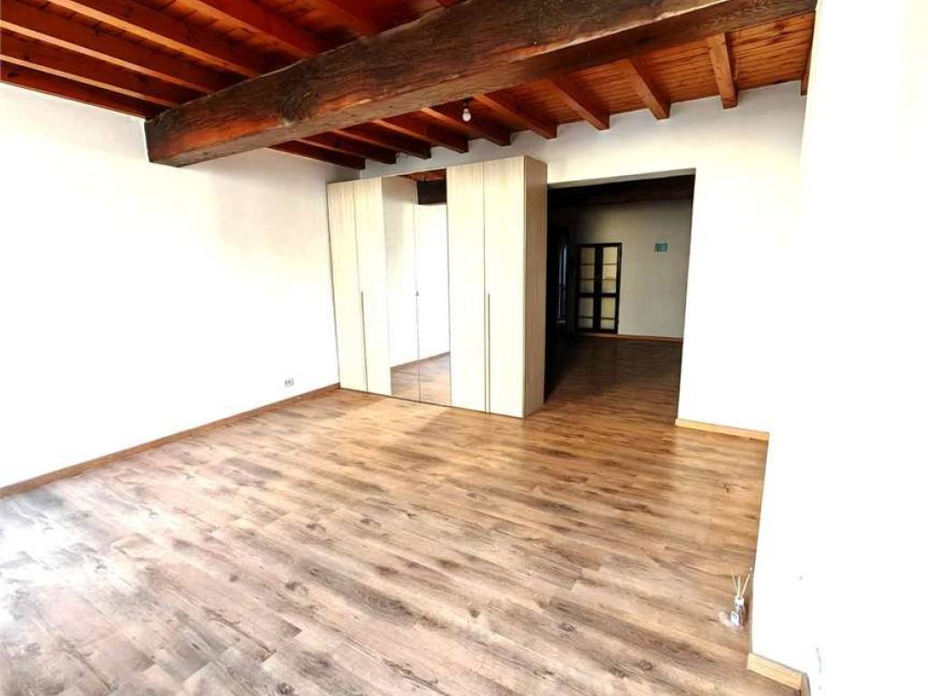 appartamento in vendita a Reggio nell'Emilia in zona Città Storica