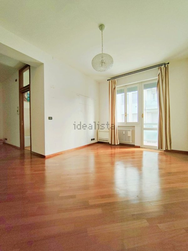 appartamento in vendita a Reggio nell'Emilia in zona Città Storica