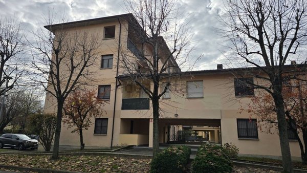 appartamento in vendita a Reggio nell'Emilia in zona Villaggio Foscato