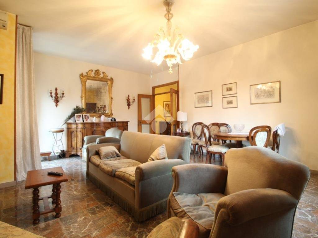 appartamento in vendita a Reggio nell'Emilia