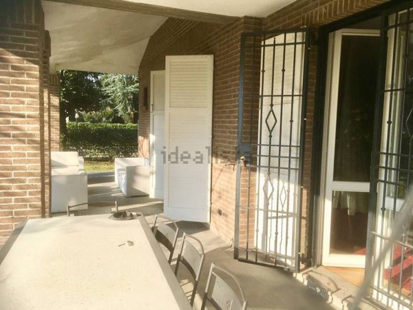 casa indipendente in vendita a Reggio nell'Emilia in zona Buco del Signore