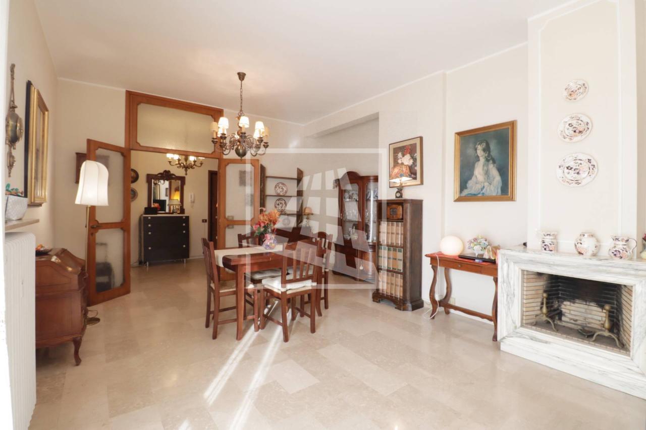 appartamento in vendita a Reggio nell'Emilia in zona Città Storica