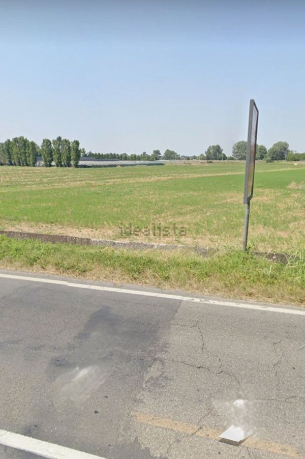 terreno edificabile in vendita a Reggio nell'Emilia