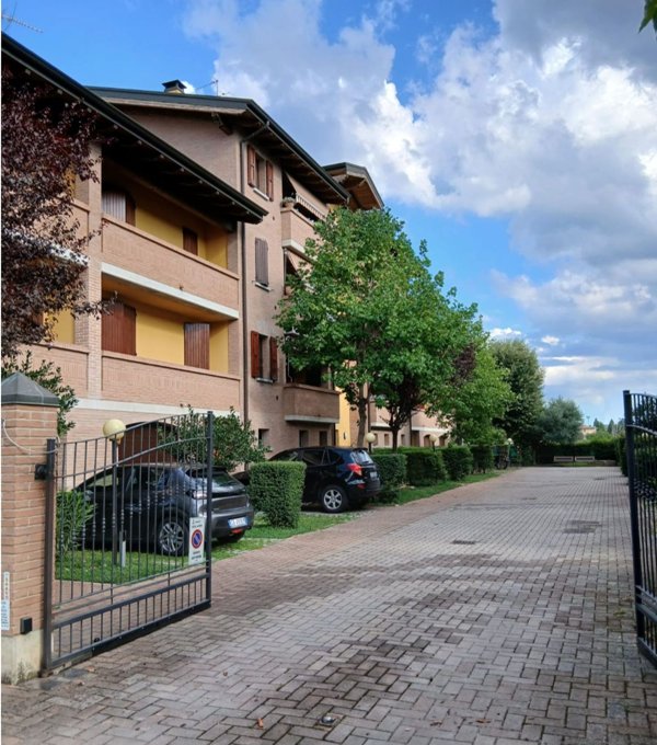 casa indipendente in vendita a Reggio nell'Emilia
