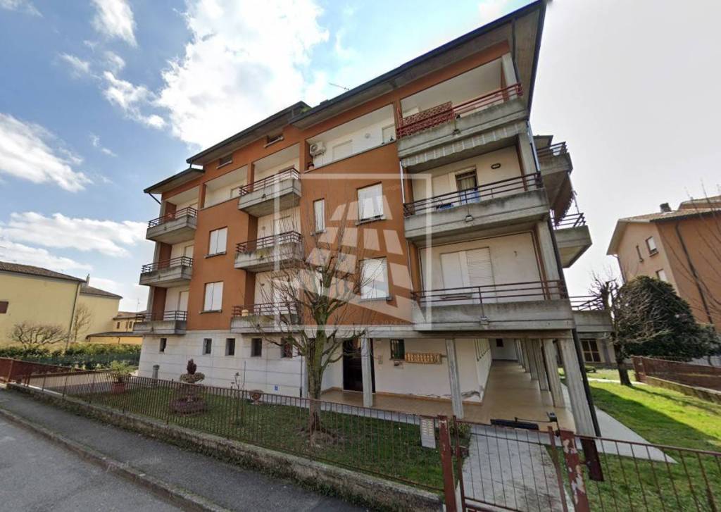 appartamento in vendita a Reggio nell'Emilia in zona Pratofontana