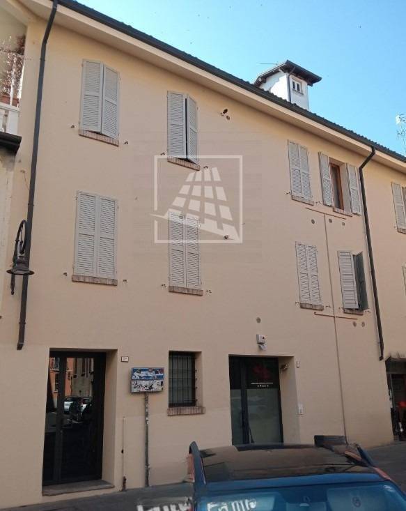 appartamento in vendita a Reggio nell'Emilia in zona Città Storica