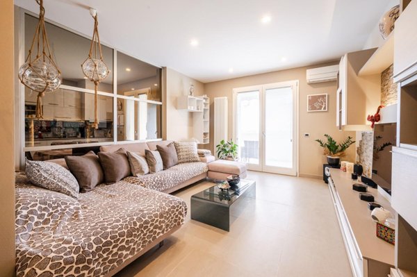 appartamento in vendita a Reggio nell'Emilia in zona Mirabello