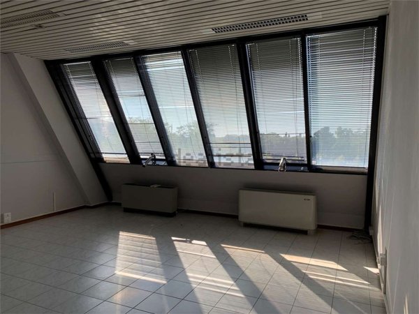 ufficio in vendita a Reggio nell'Emilia