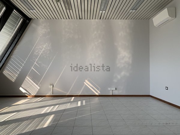 ufficio in vendita a Reggio nell'Emilia
