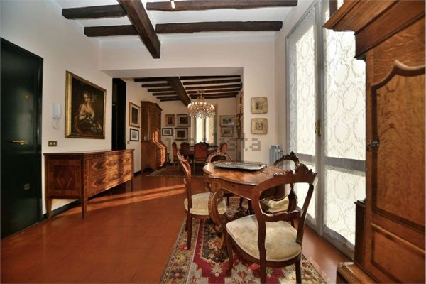 appartamento in vendita a Reggio nell'Emilia in zona Città Storica