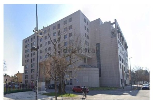 ufficio in vendita a Reggio nell'Emilia in zona Città Storica