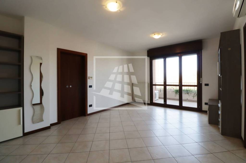 appartamento in vendita a Reggio nell'Emilia in zona Città Storica