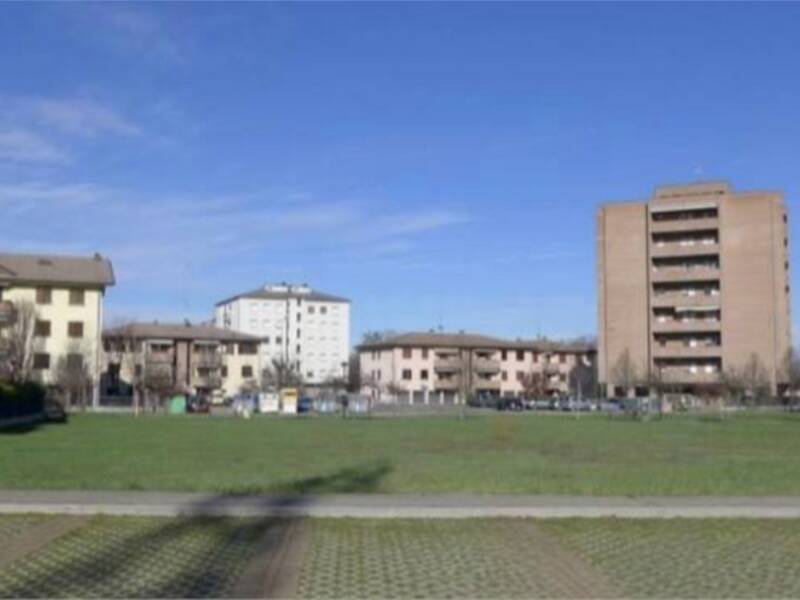 terreno edificabile in vendita a Reggio nell'Emilia in zona Tribunale