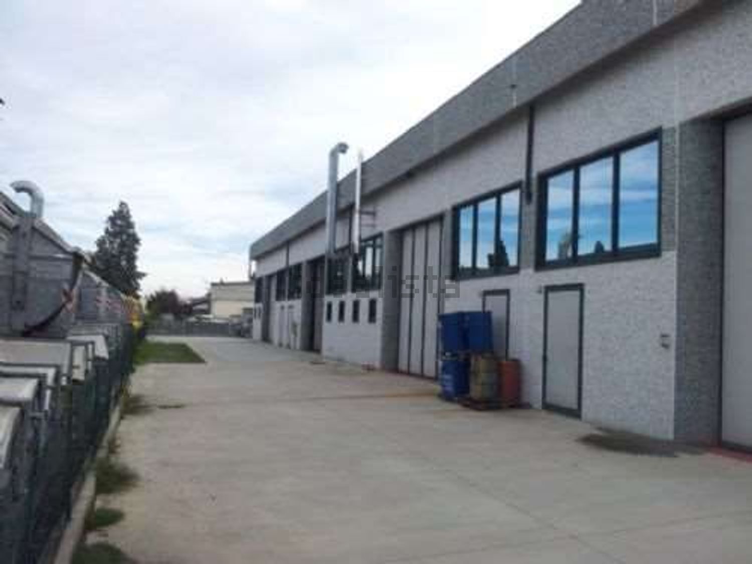 locale di sgombero in vendita a Reggio nell'Emilia