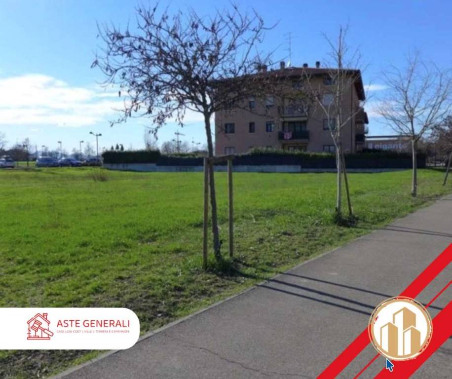 terreno agricolo in vendita a Reggio nell'Emilia in zona Orologio