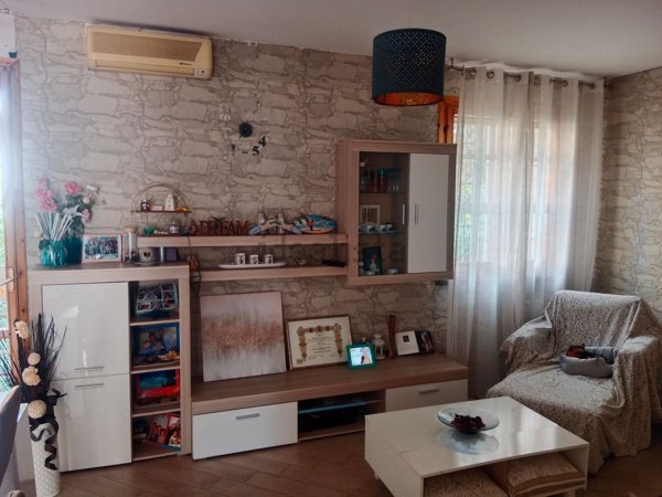 casa indipendente in vendita a Reggio nell'Emilia in zona Coviolo