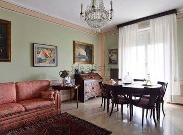 appartamento in vendita a Reggio nell'Emilia in zona Città Storica