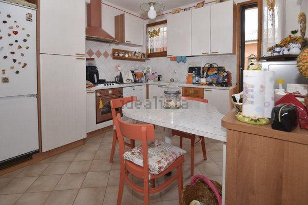 appartamento in vendita a Reggio nell'Emilia in zona Cella