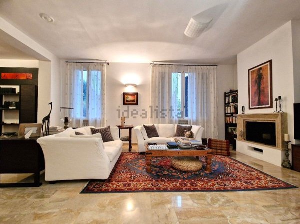 casa indipendente in vendita a Reggio nell'Emilia in zona Baragalla