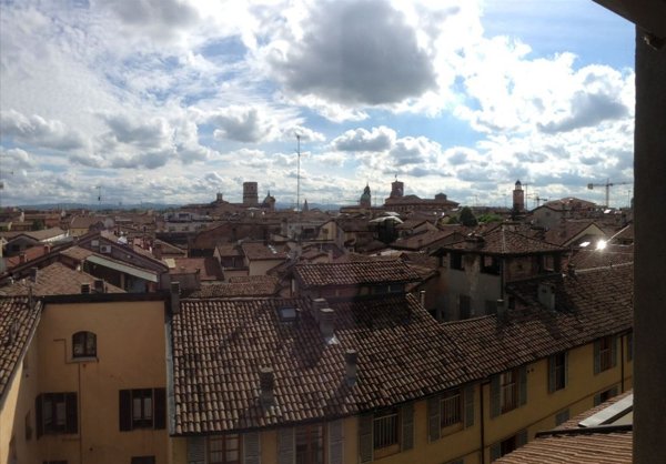 appartamento in vendita a Reggio nell'Emilia in zona Città Storica