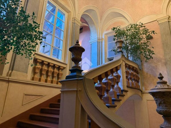 appartamento in vendita a Reggio nell'Emilia in zona Città Storica