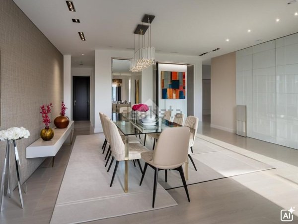 casa indipendente a Reggio nell'Emilia in zona Compagnoni / Migliolungo