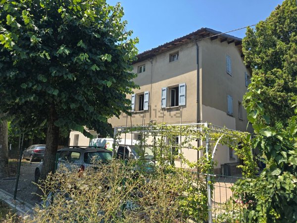 casa semindipendente in vendita a Reggio nell'Emilia