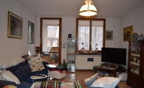 casa indipendente in vendita a Reggio nell'Emilia in zona Belvedere