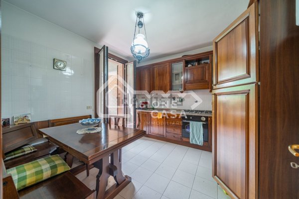 casa indipendente in vendita a Reggio nell'Emilia in zona Belvedere