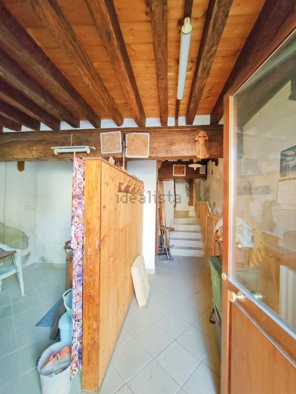 casa indipendente in vendita a Reggio nell'Emilia in zona Cella