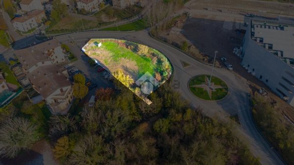 casa indipendente in vendita a Reggio nell'Emilia in zona Roncocesi