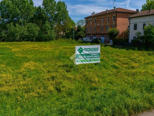 terreno agricolo in vendita a Reggio nell'Emilia