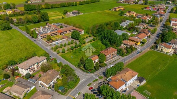 casa indipendente in vendita a Reggio nell'Emilia in zona Santa Croce