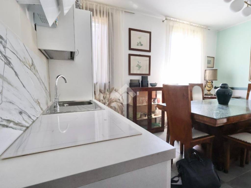 appartamento in vendita a Reggio nell'Emilia in zona Masone