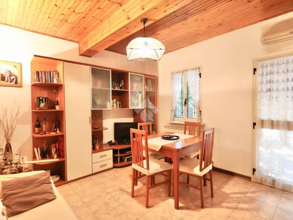 appartamento in vendita a Reggio nell'Emilia in zona Santa Croce