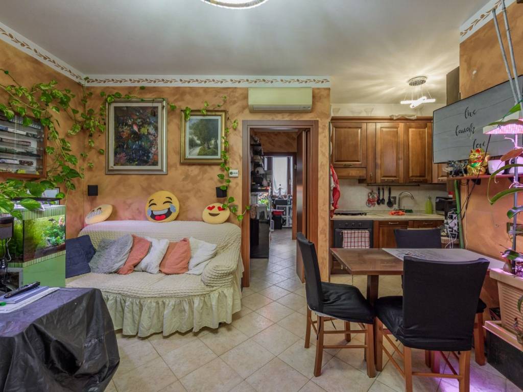 appartamento in vendita a Reggio nell'Emilia in zona Rosta Nuova