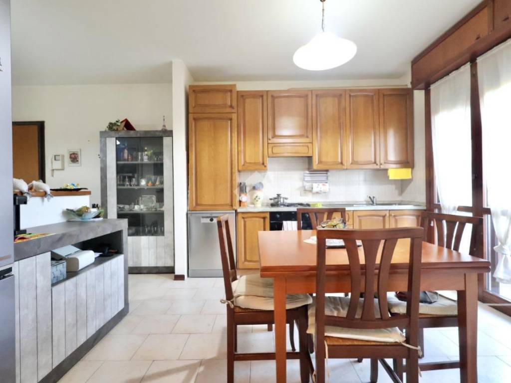 appartamento in vendita a Reggio nell'Emilia