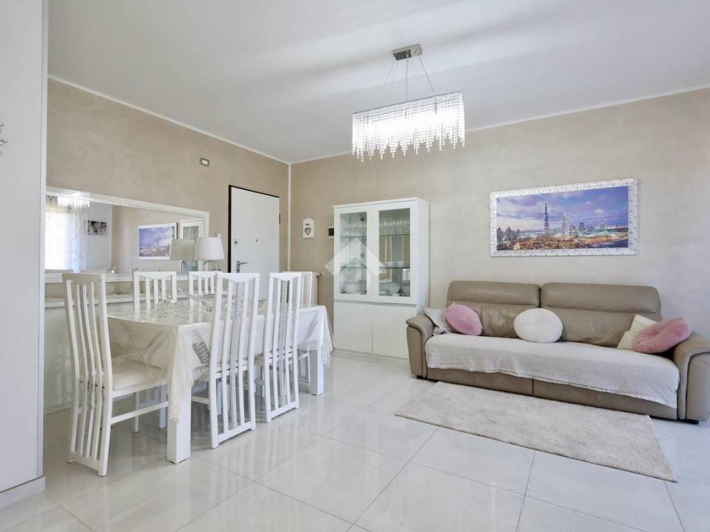 appartamento in vendita a Reggio nell'Emilia in zona Santa Croce