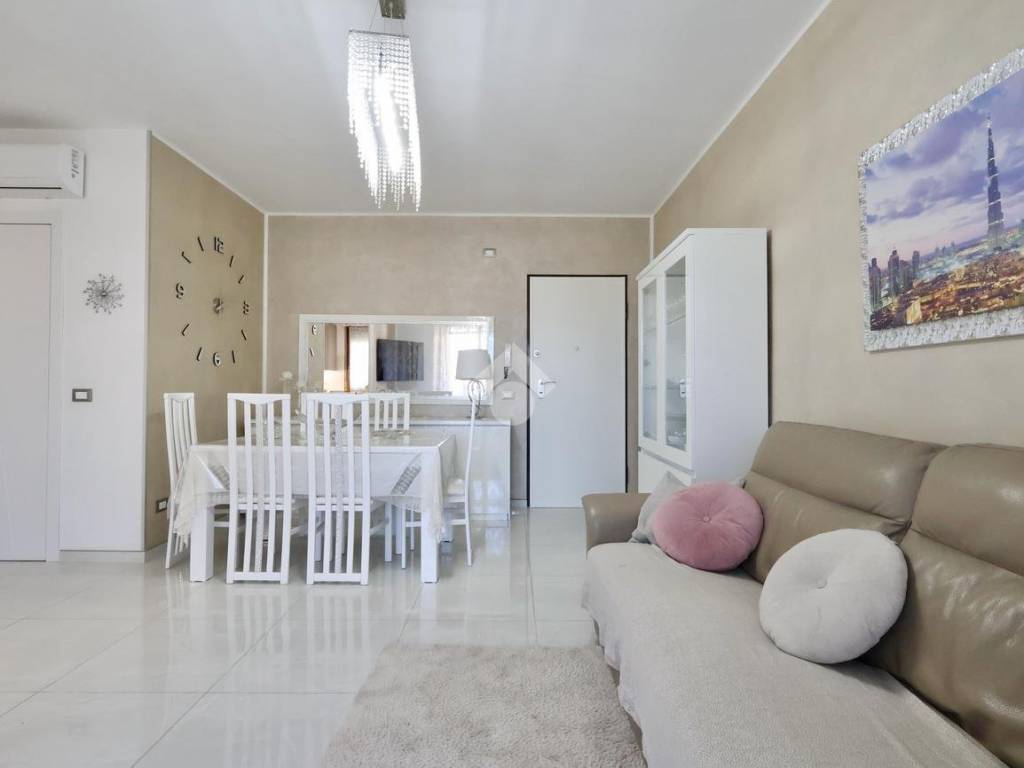 appartamento in vendita a Reggio nell'Emilia in zona Santa Croce