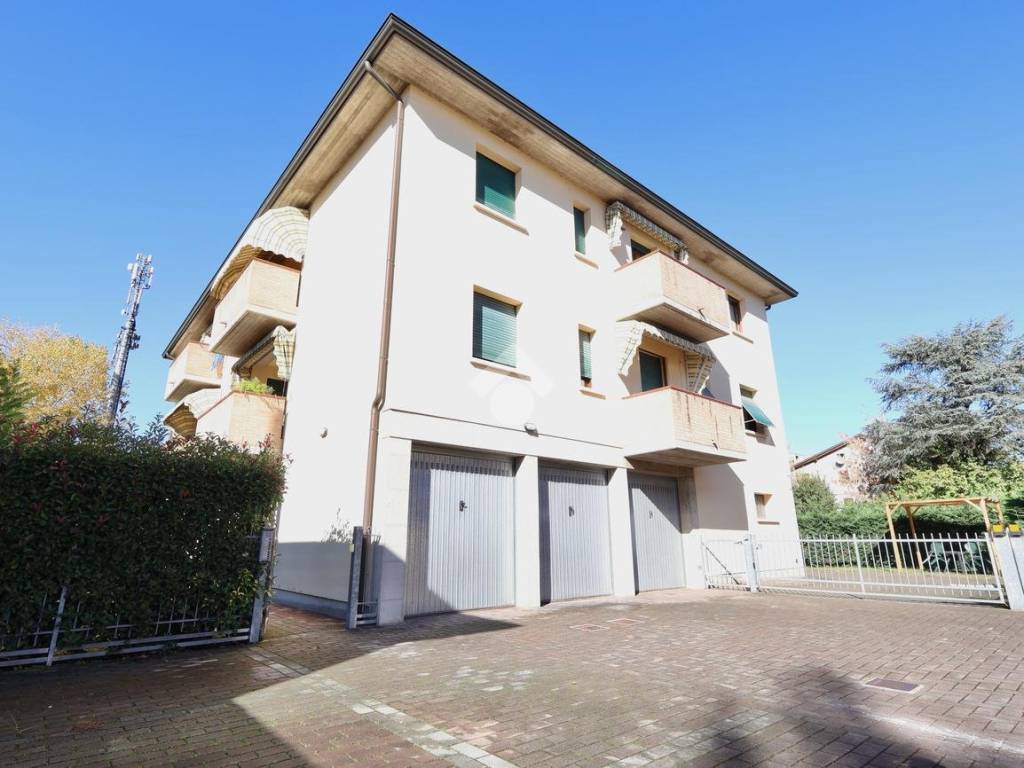 appartamento in vendita a Reggio nell'Emilia in zona Santa Croce